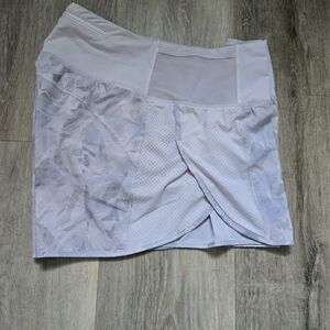 Lululemon Real Quick Short Size 8 Jasmine White Multi Color